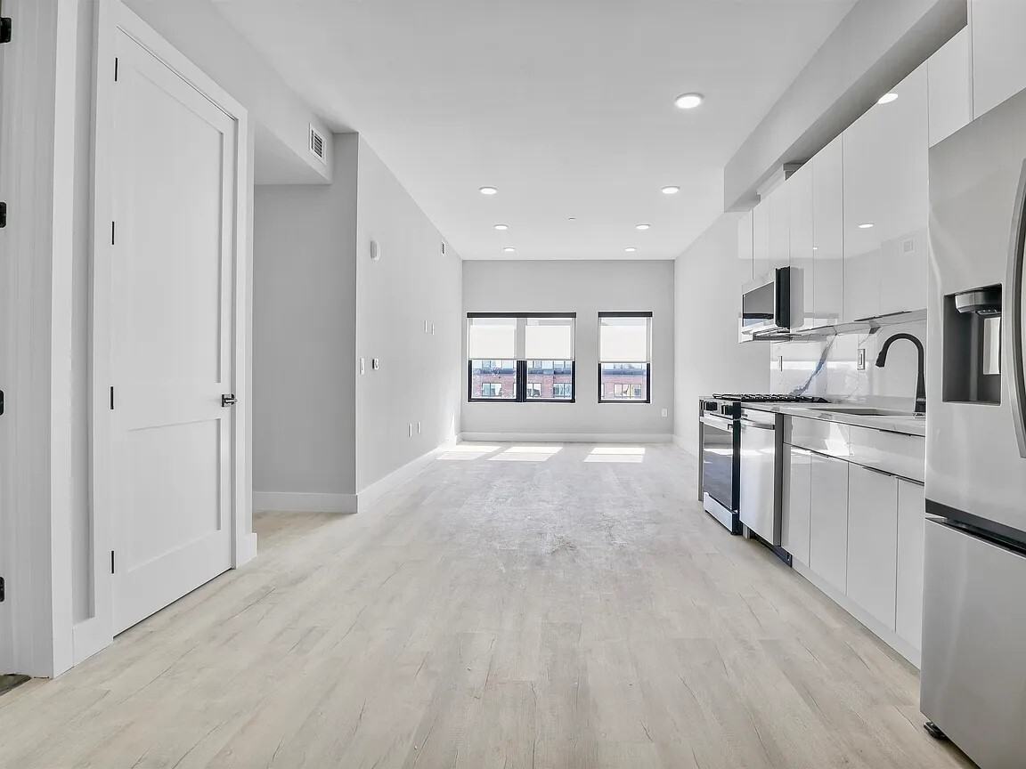 187 Culver Avenue - Photo 3 of 50