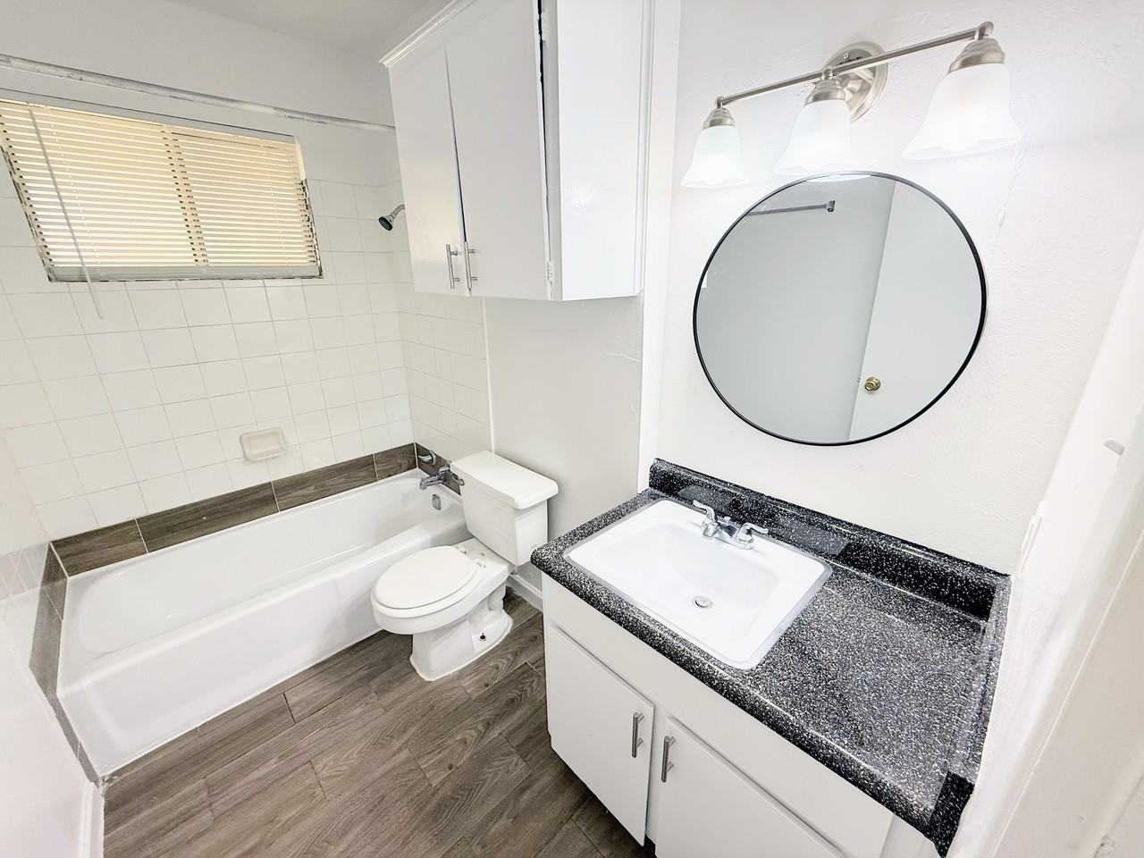 Luna Bay Townhomes - Photo 5 of 14