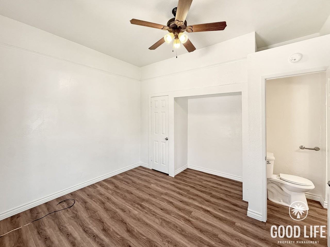 3472 Brockton Ave - Photo 3 of 7