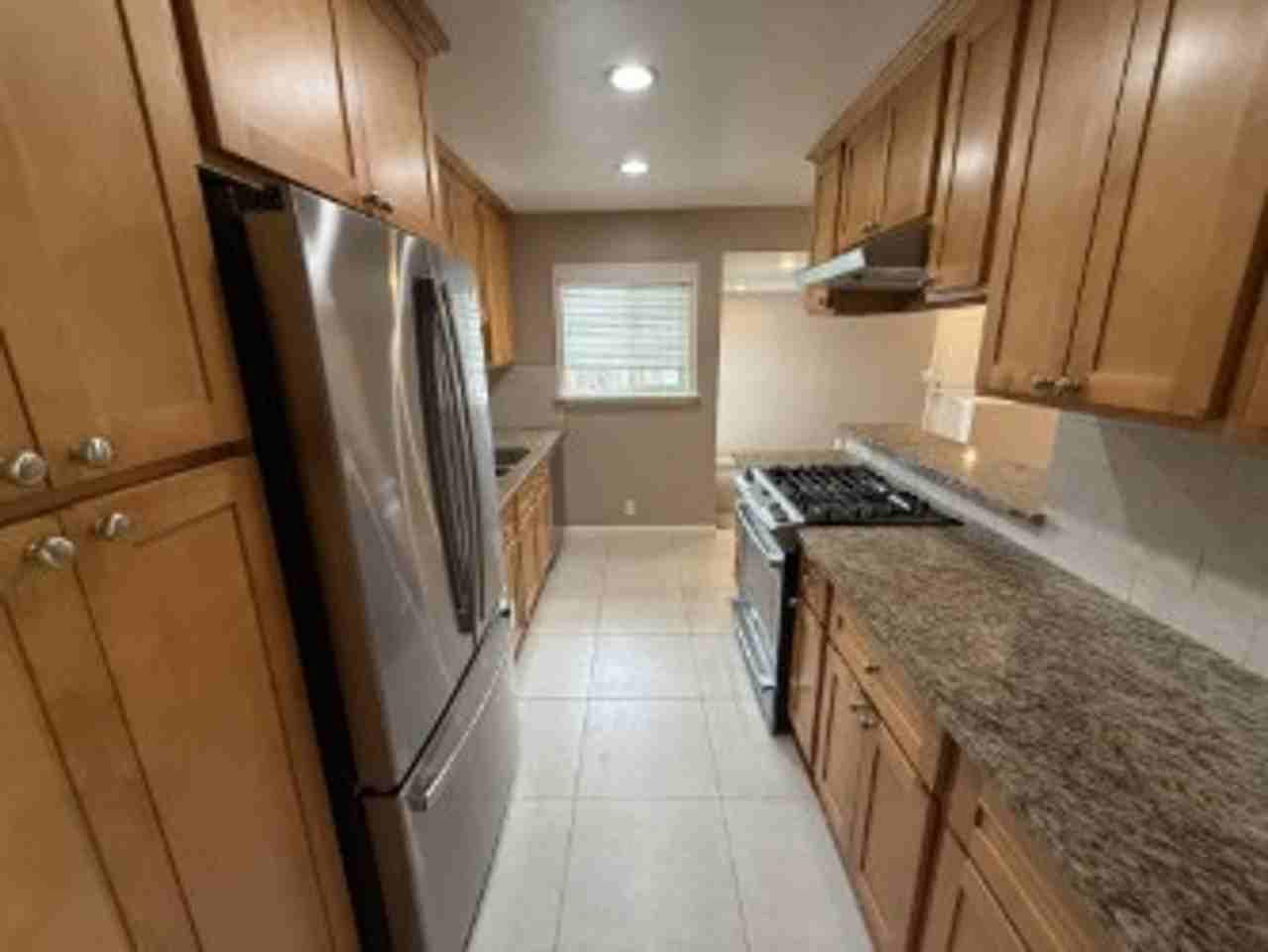 5048 Leigh Ave - Photo 7 of 15