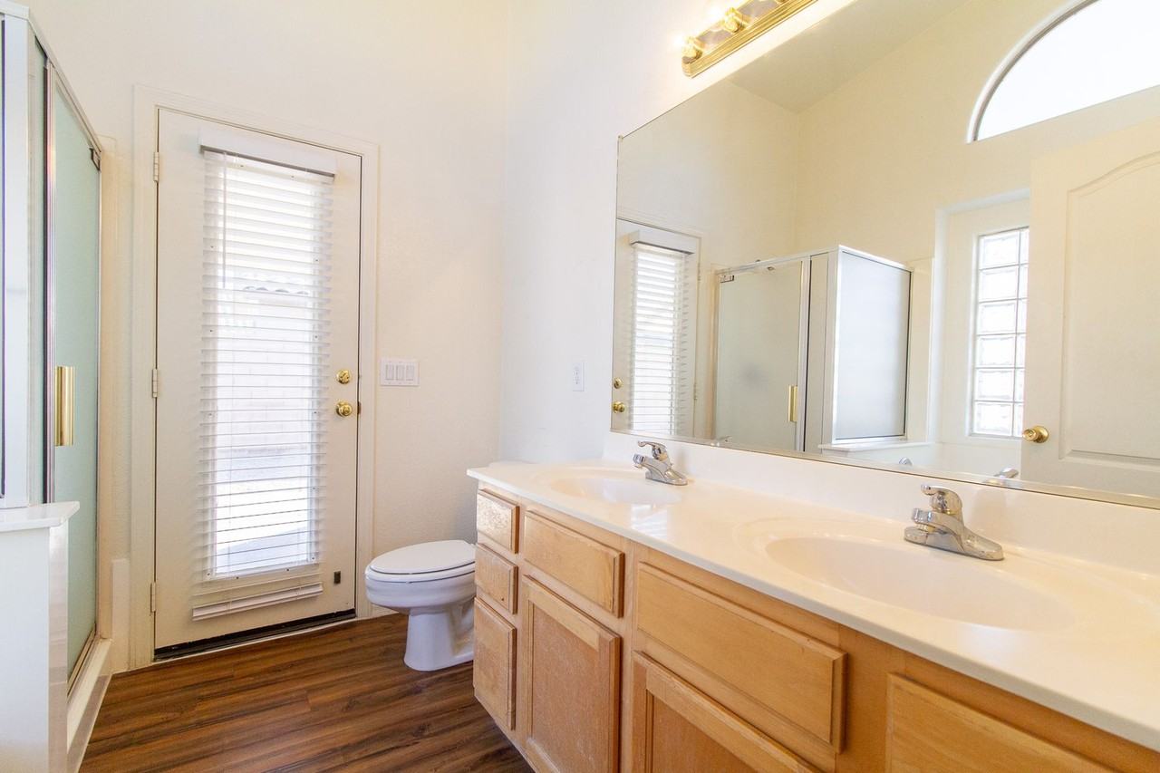 9458 E Plana Ave - Photo 6 of 15