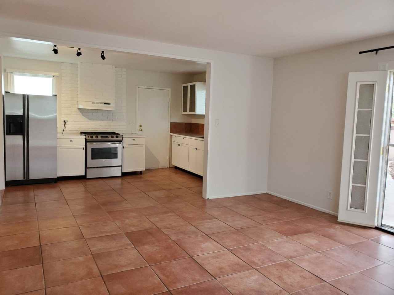 8409 Topanga Canyon Blvd - Photo 2 of 32