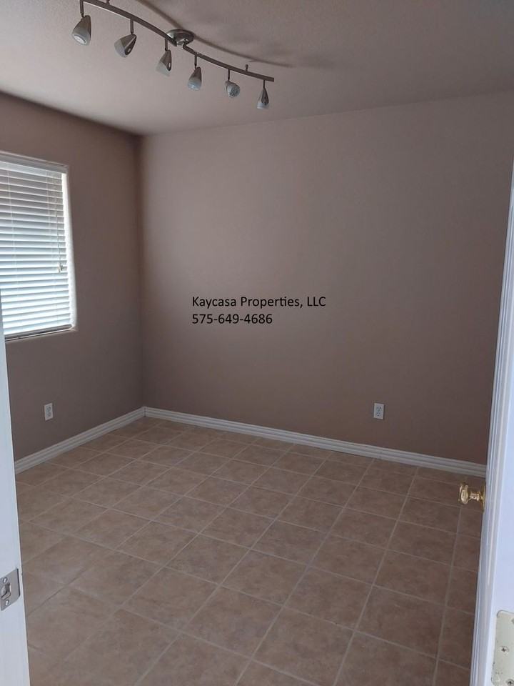 5001 Calle Verde - Photo 7 of 12