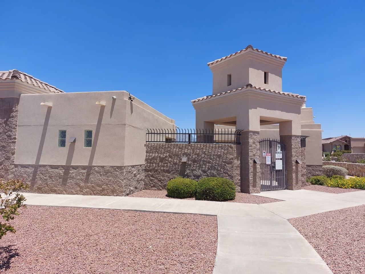 2417 Cortina Mnr - Photo 7 of 21