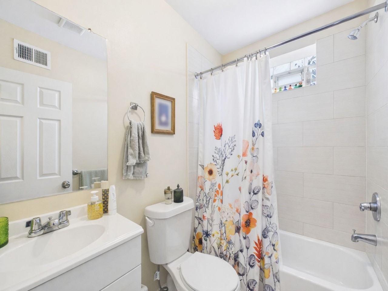 1701 E Moyamensing Ave #5 - Photo 4 of 7