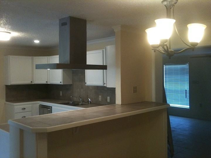 9953 Joor Rd - Photo 2 of 15