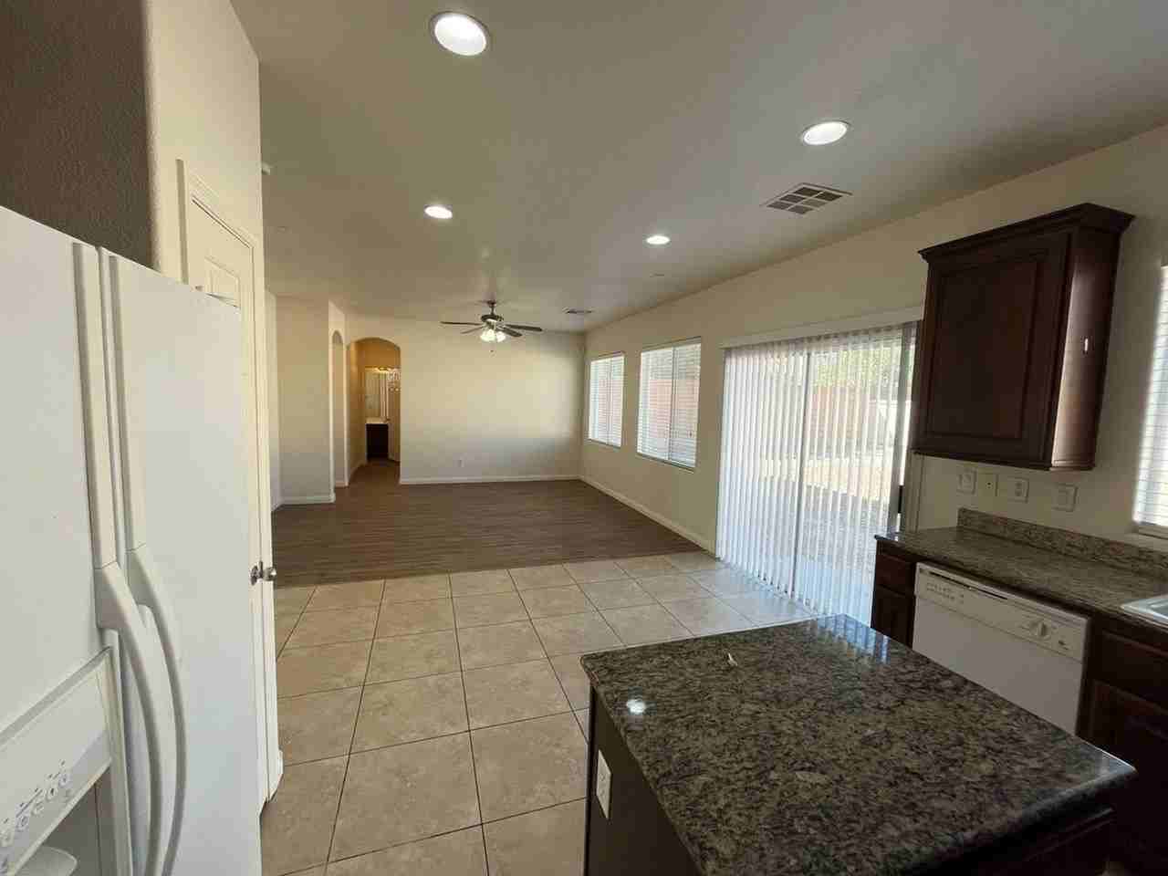 1712 Newquay Commons Ave - Photo 7 of 31