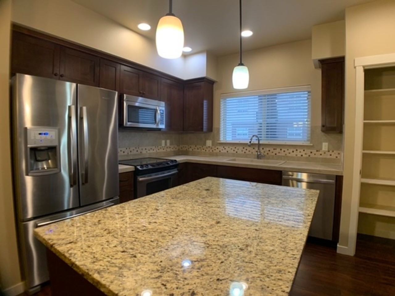 13905 Sw Meridian St #310 - Photo 3 of 48