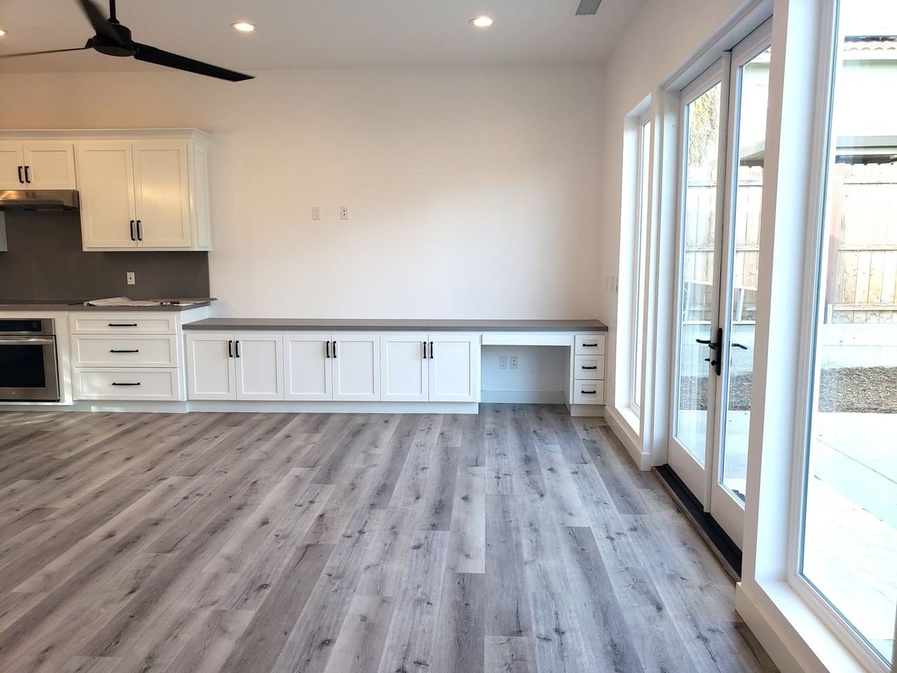 814 Clark Ave - Photo 5 of 22