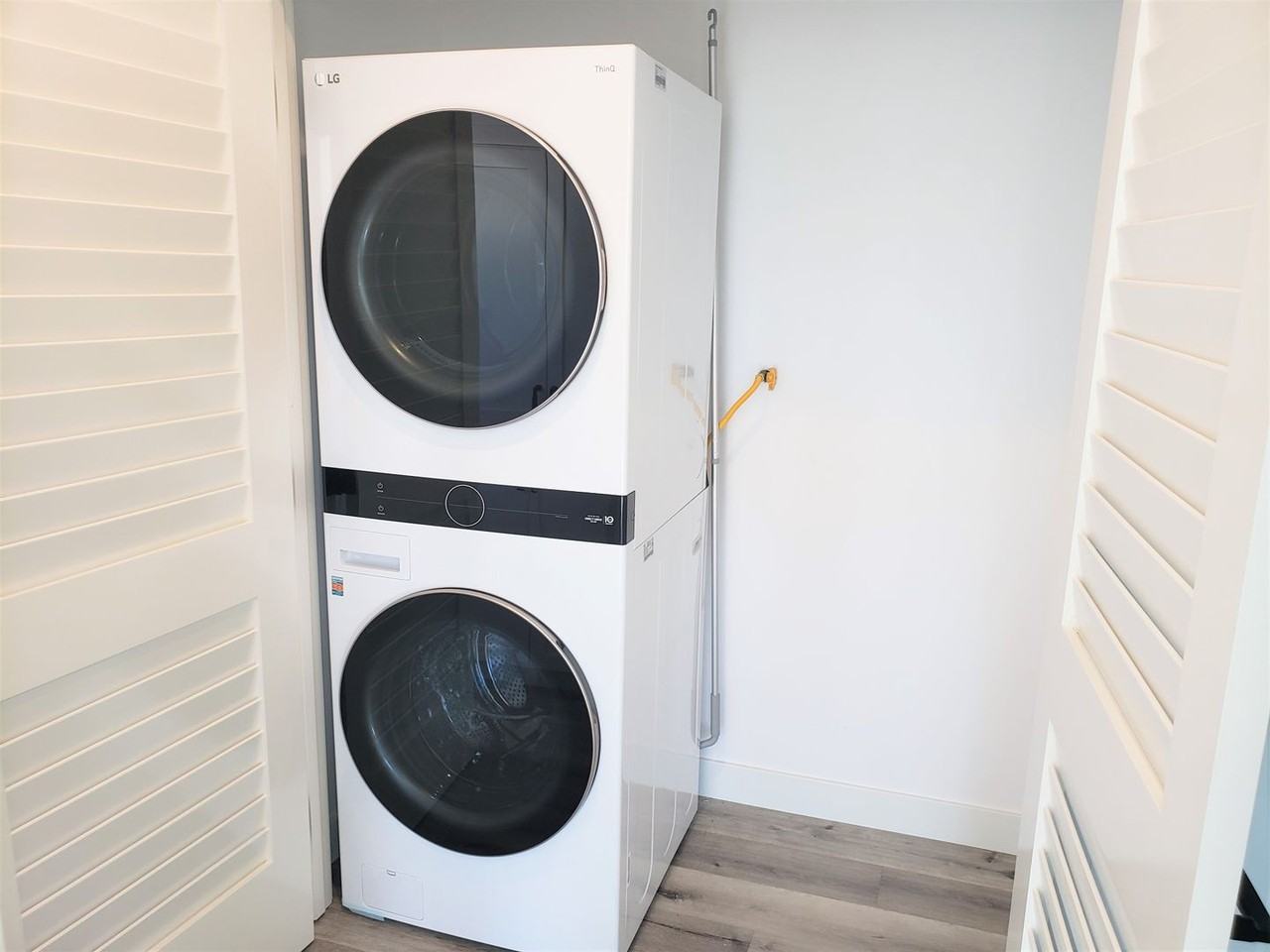 814 Clark Ave - Photo 7 of 22