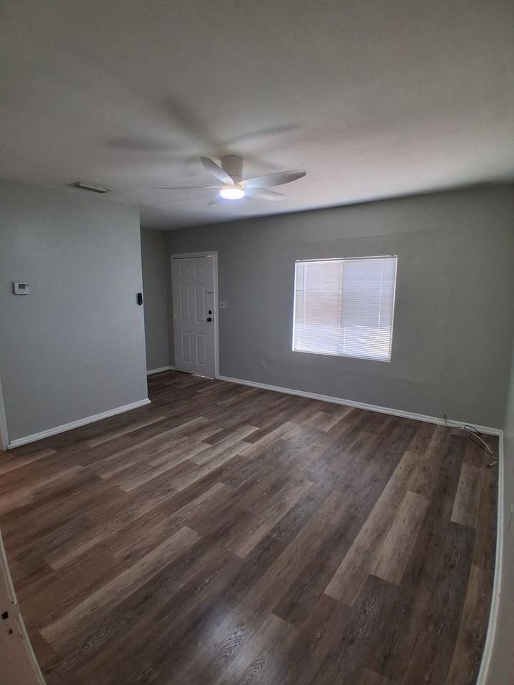 506 N Macdill Ave - Photo 5 of 16