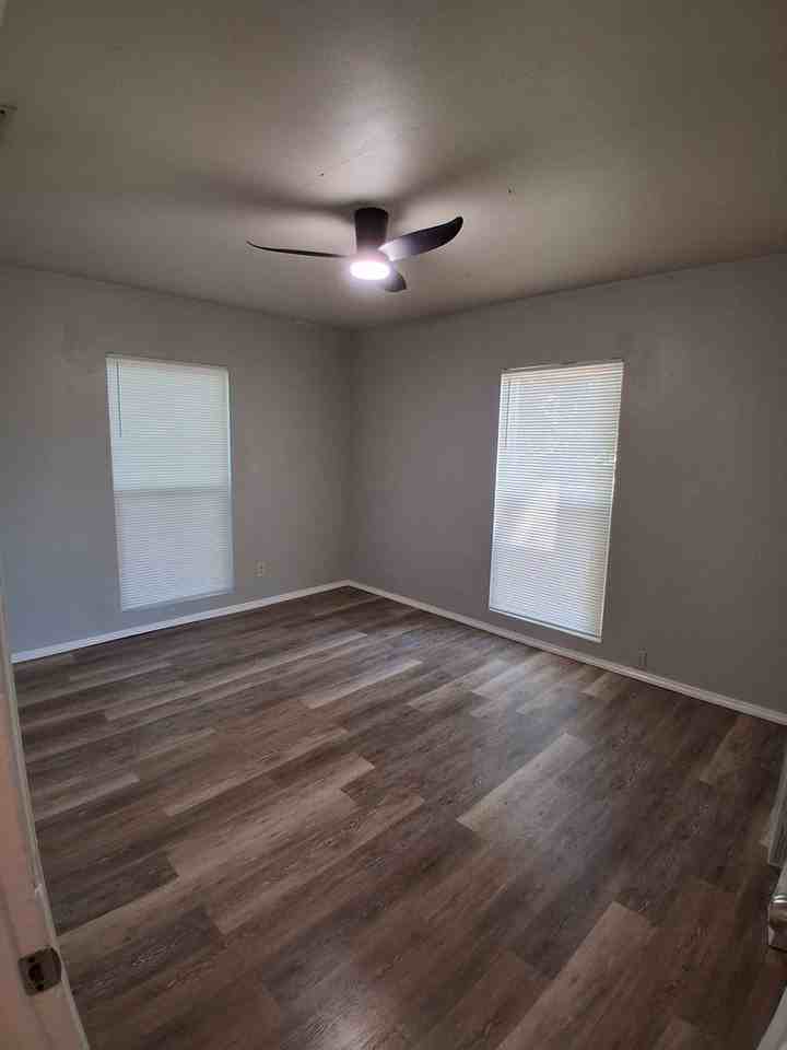506 N Macdill Ave - Photo 7 of 16