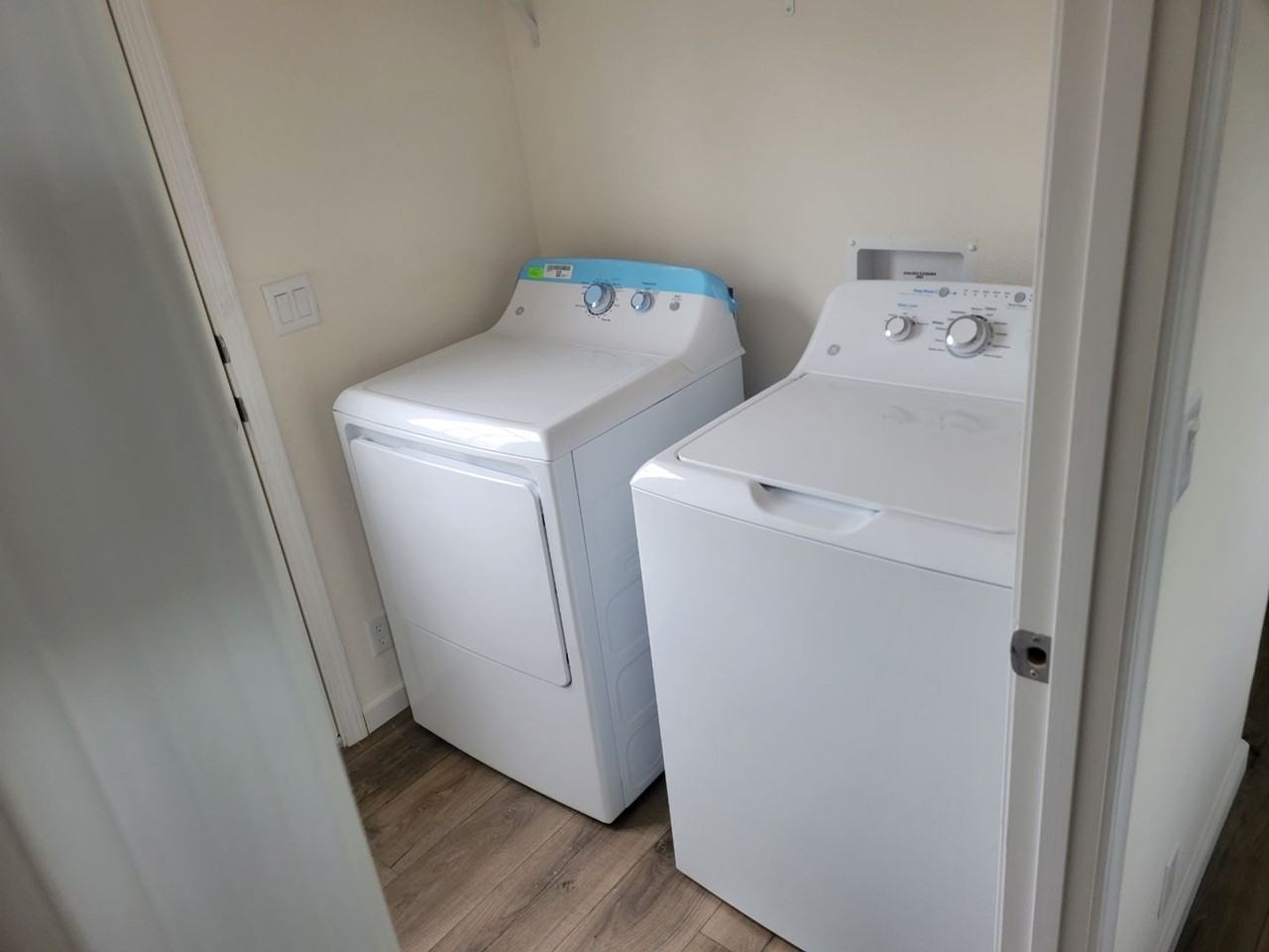 515 E Walnut St - Photo 4 of 11