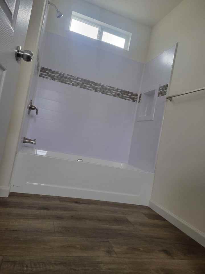 515 E Walnut St - Photo 7 of 11