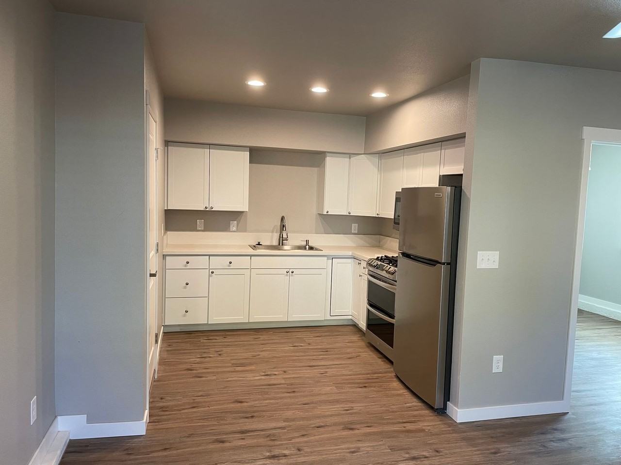 15 Forrest Ave - Photo 2 of 11