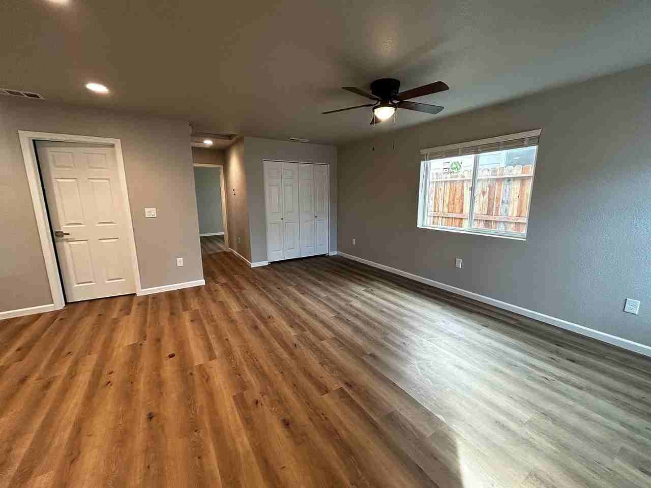 130 N Washington St - Photo 2 of 16