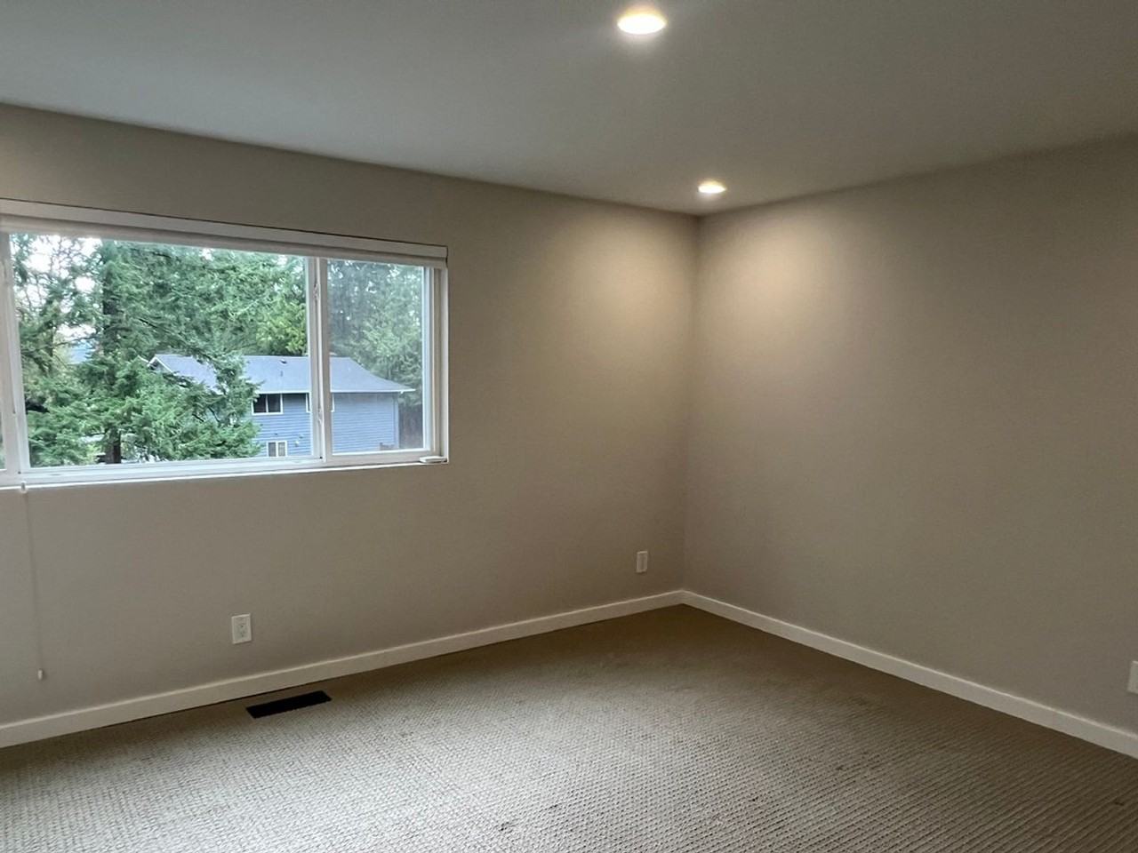 3401 169th Ave Ne - Photo 6 of 16