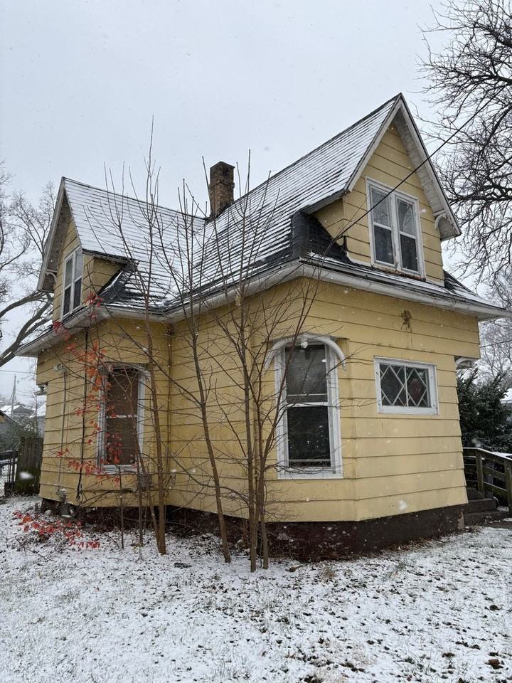 314 Euclid Ave - Photo 2 of 15