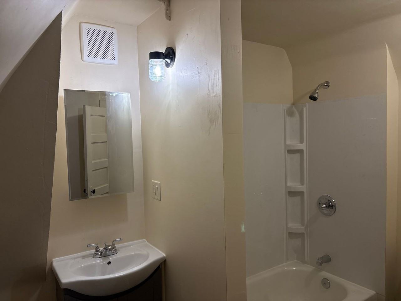 314 Euclid Ave - Photo 5 of 15