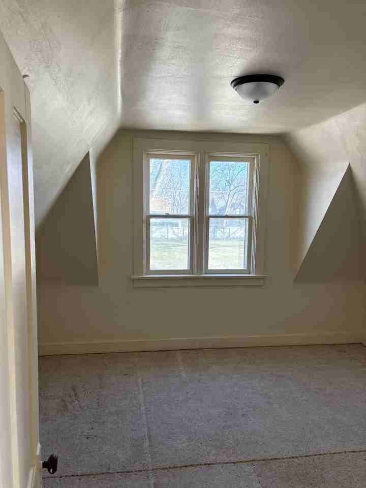 314 Euclid Ave - Photo 6 of 15