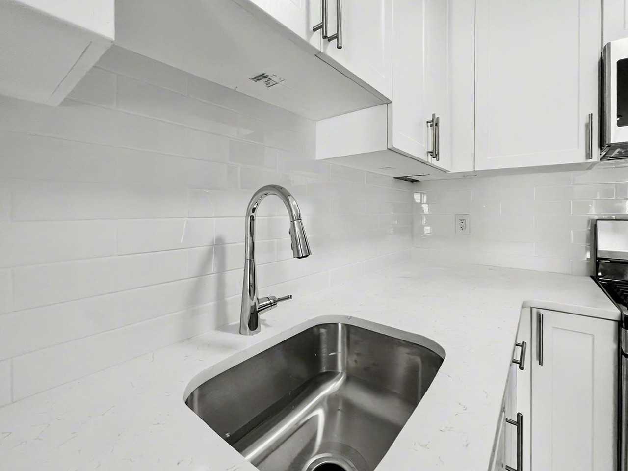 514-536 Crooked Lane - Photo 2 of 42