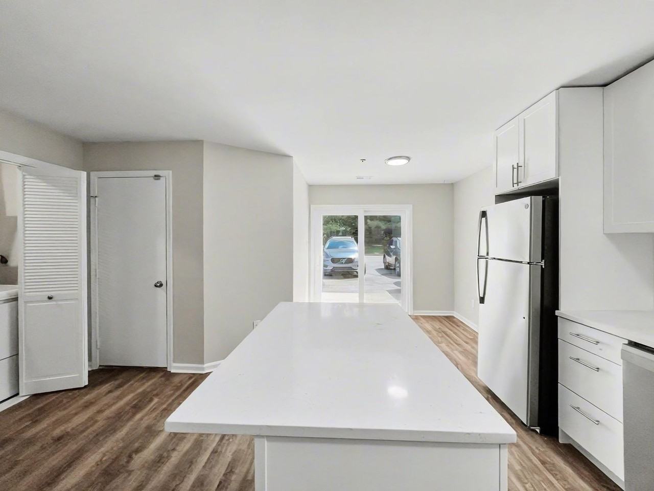 514-536 Crooked Lane - Photo 3 of 42