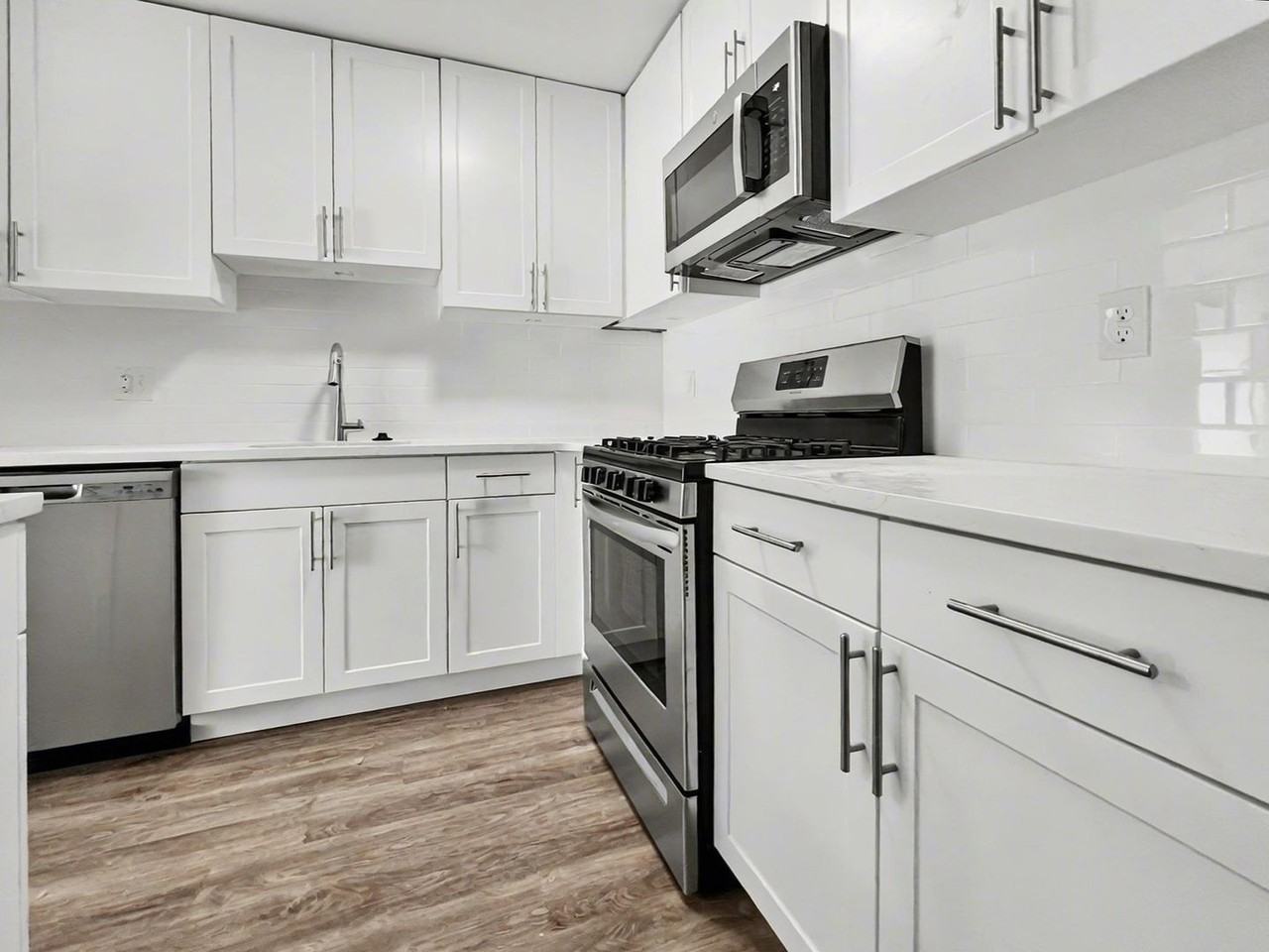 514-536 Crooked Lane - Photo 4 of 42