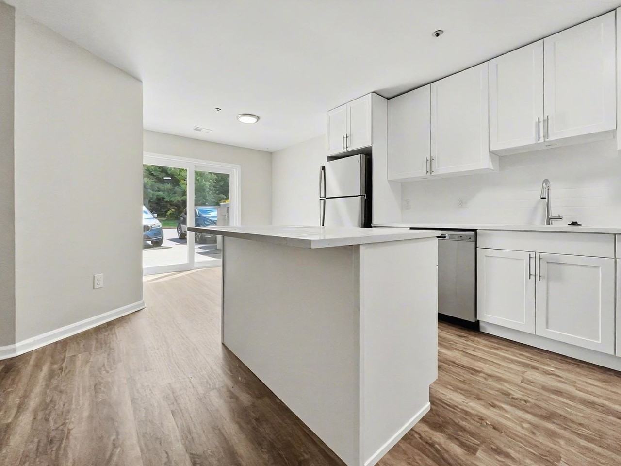 514-536 Crooked Lane - Photo 5 of 42