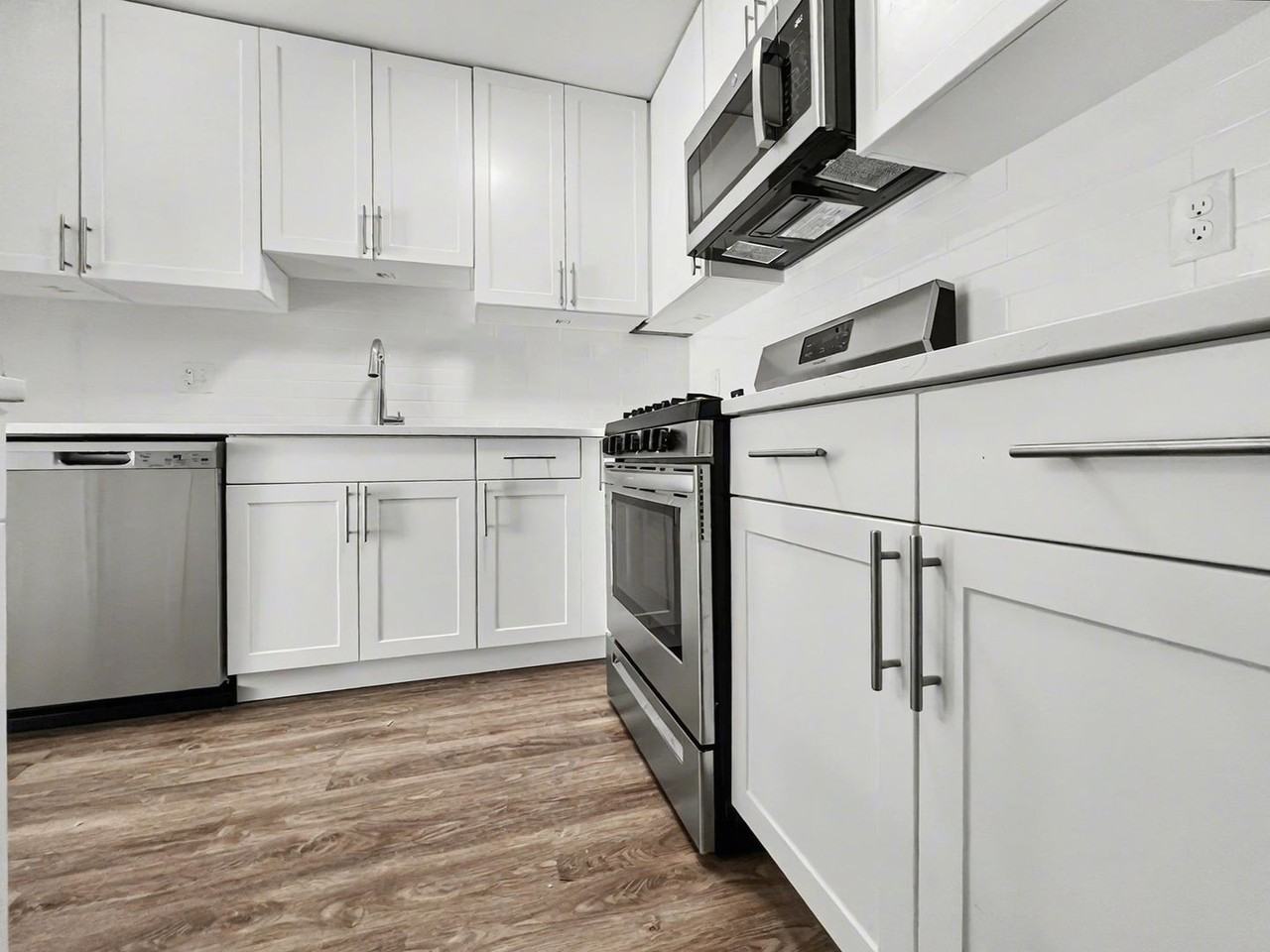 514-536 Crooked Lane - Photo 7 of 42