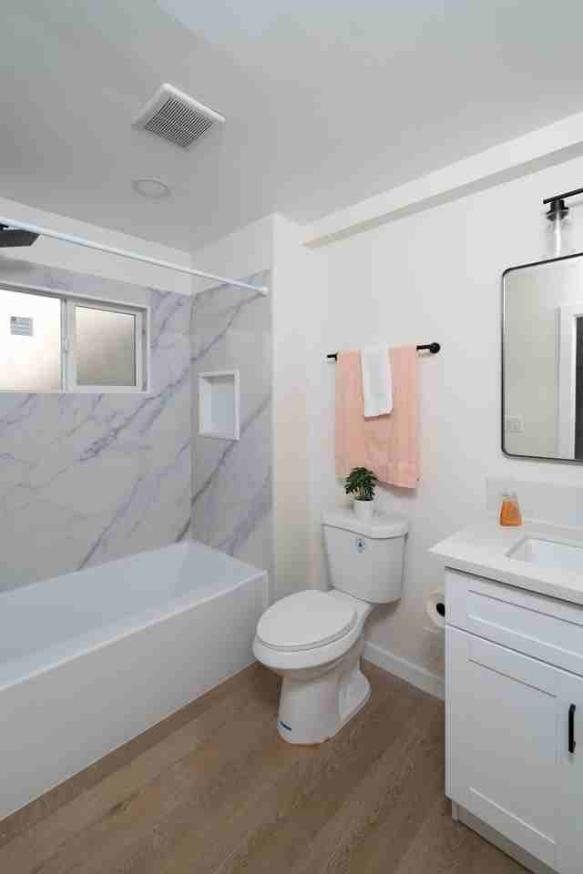 2400DelM - Photo 7 of 12