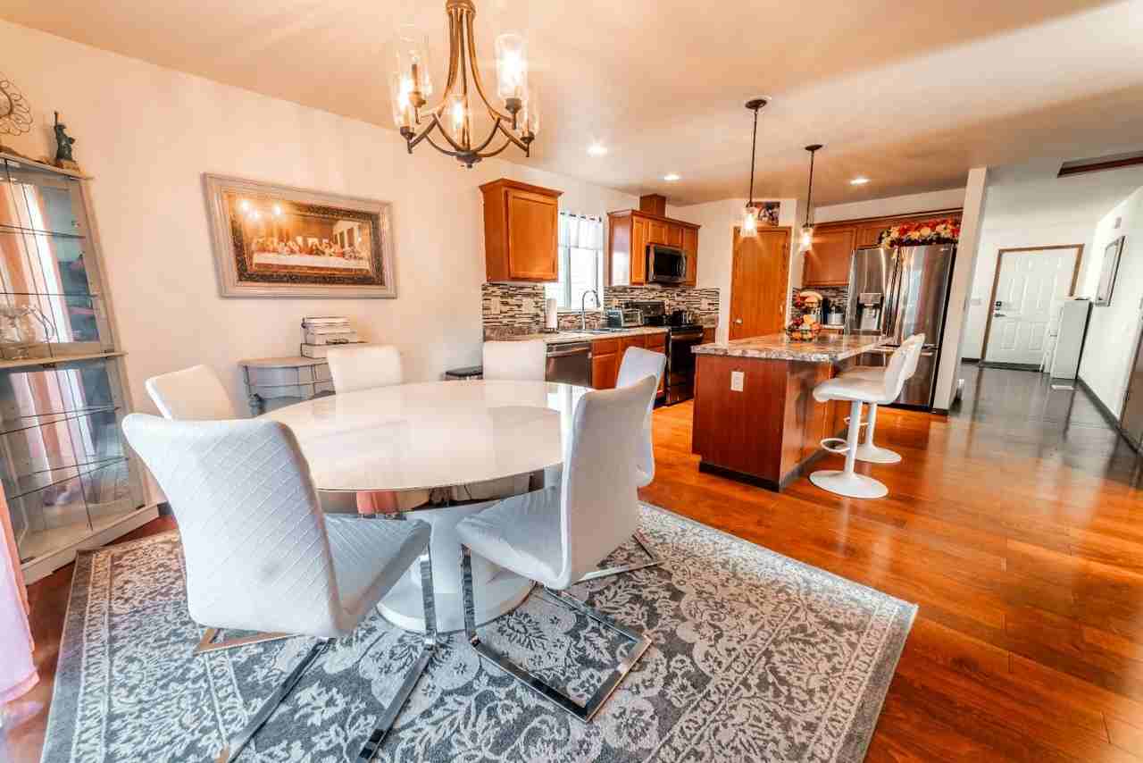 2525 156th Pl Sw - Photo 5 of 11