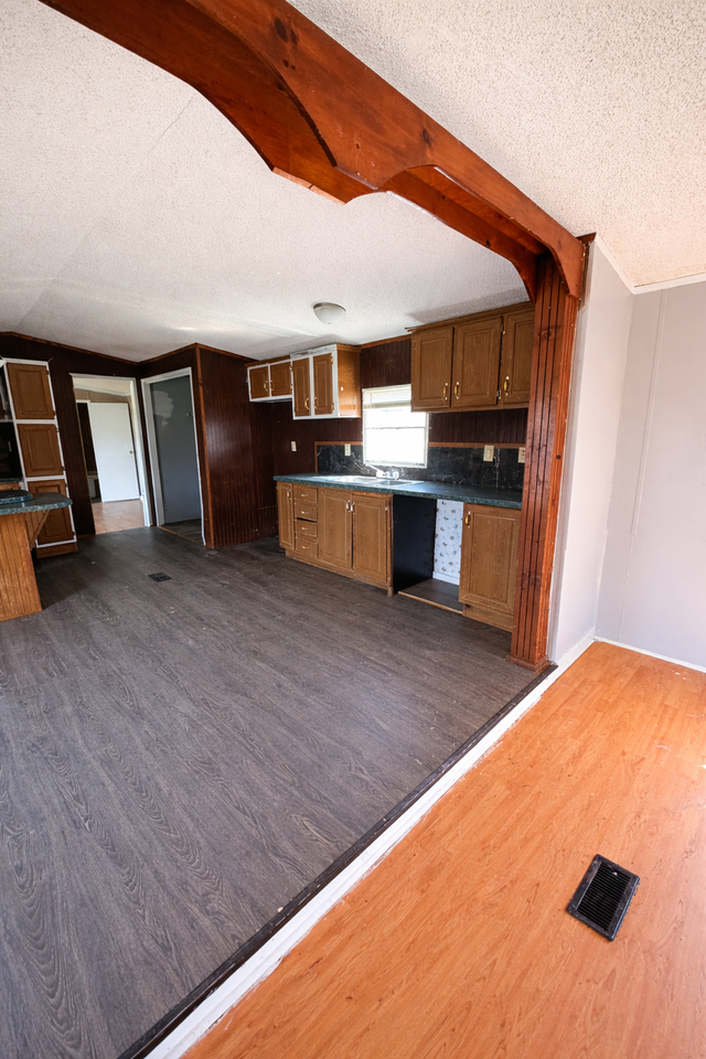 125 Old Red Rd - Photo 4 of 13