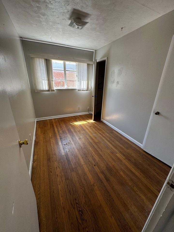 1602 Briarwood St - Photo 5 of 5