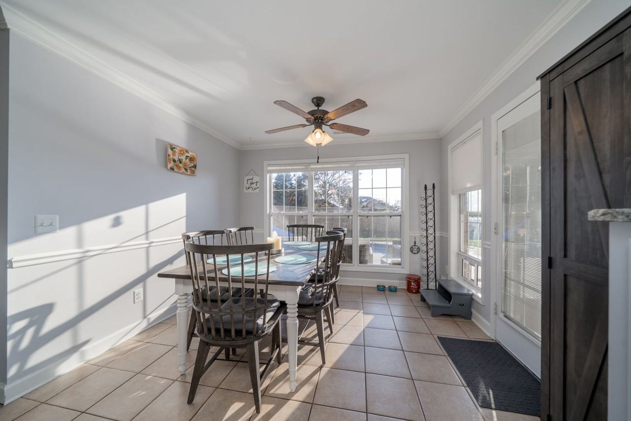 206 Jackies Ter - Photo 6 of 25