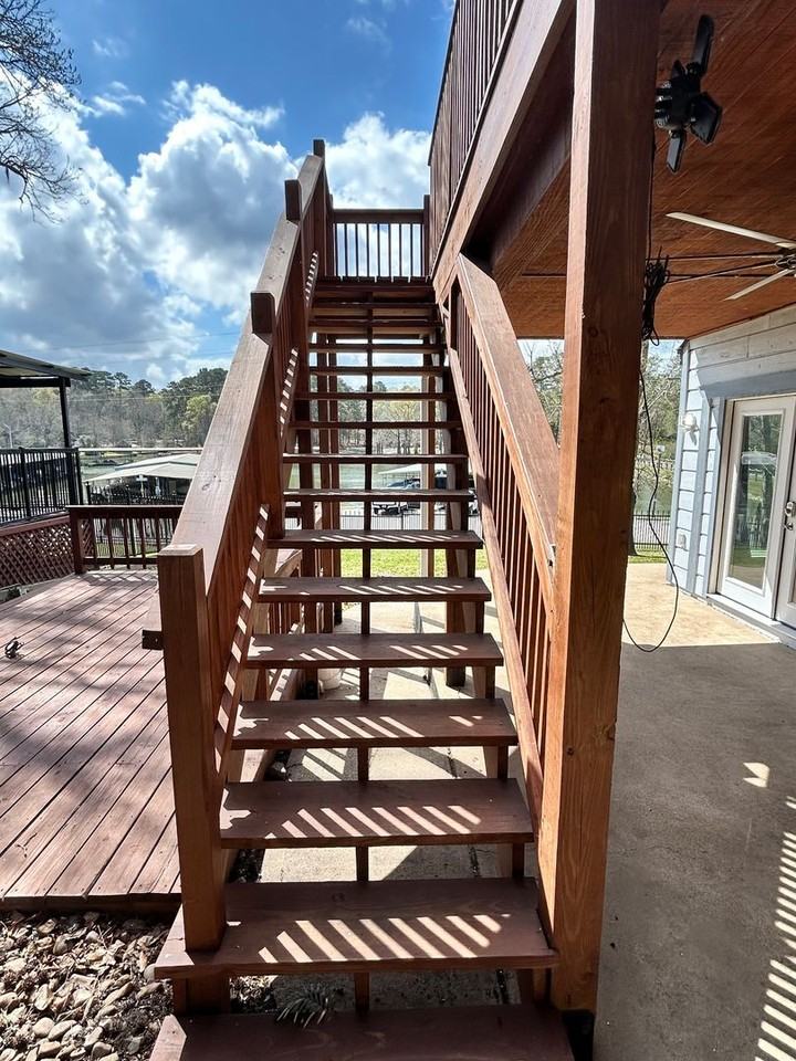 30 Harbour Ln - Photo 2 of 11