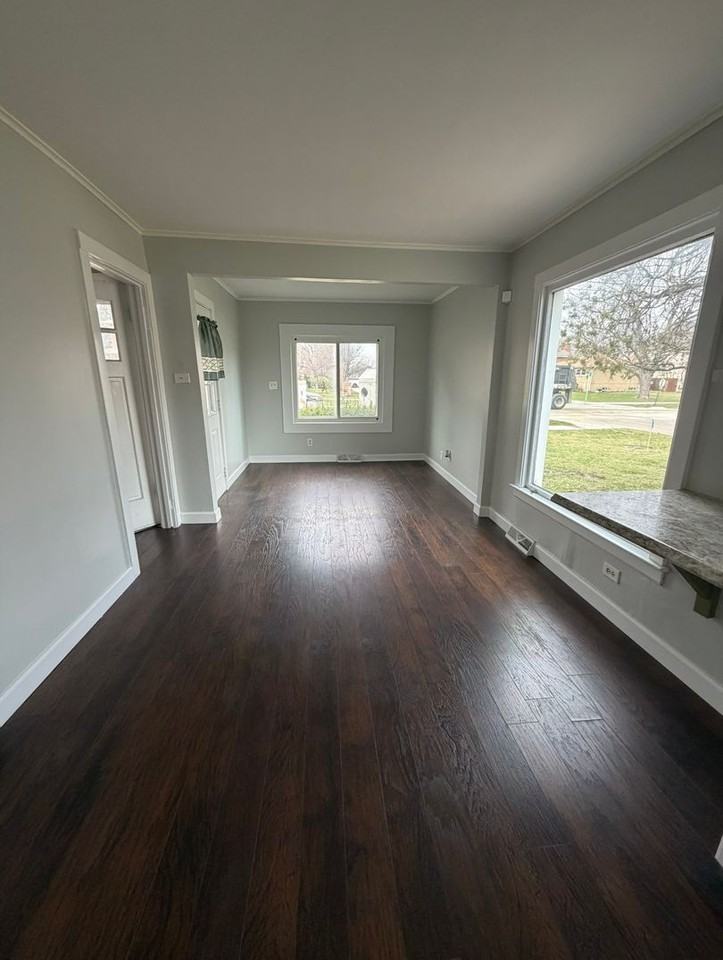 2209 Douglas Ave - Photo 3 of 38