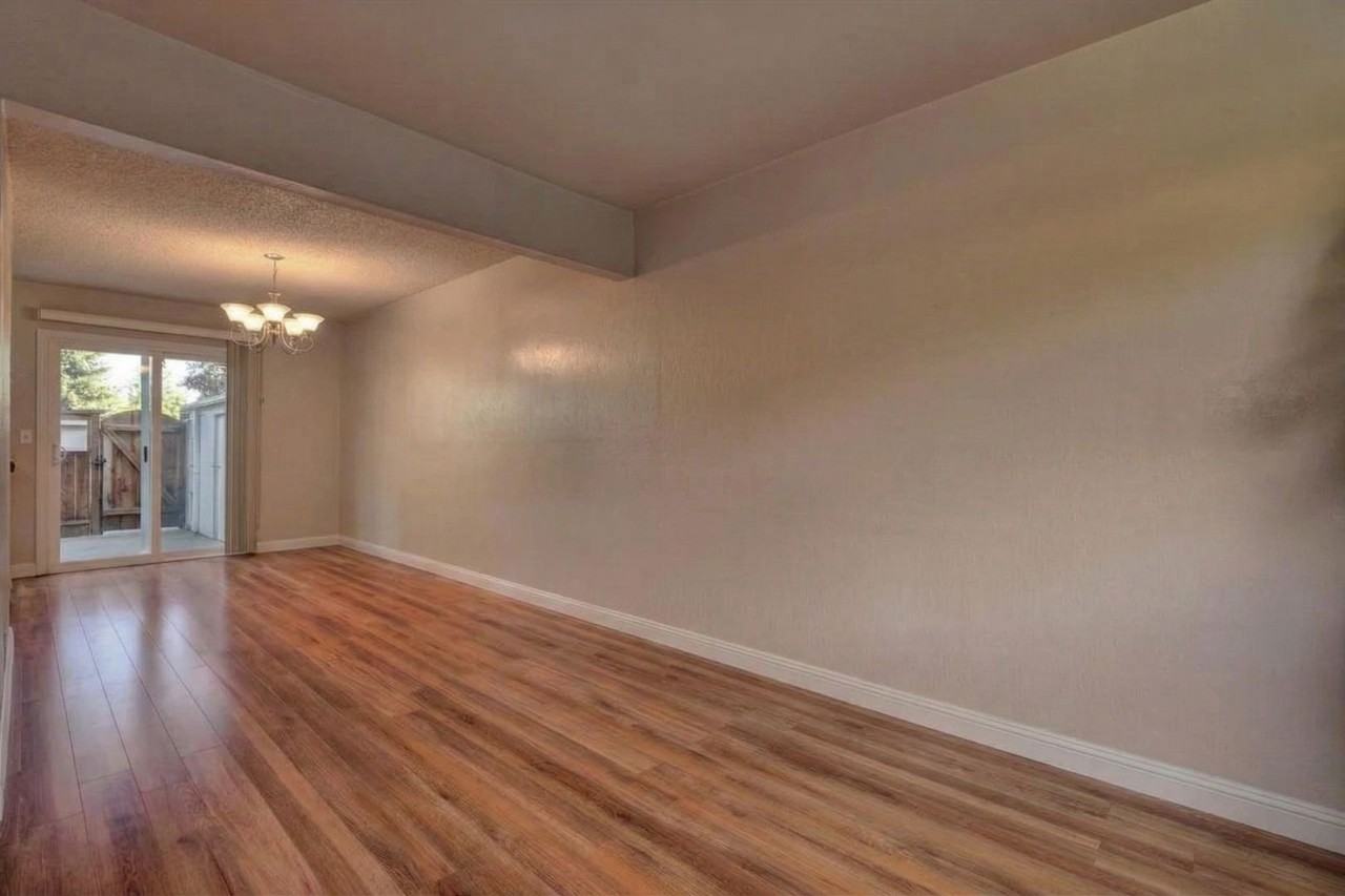 3537 Dalton Cmn - Photo 4 of 15