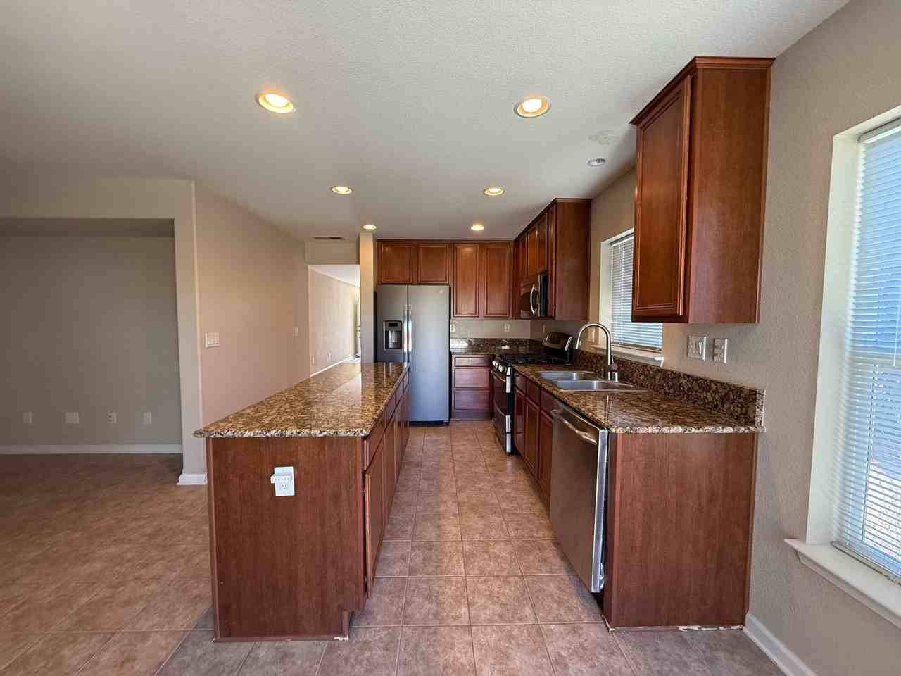 8907 Grisom Way - Photo 6 of 22