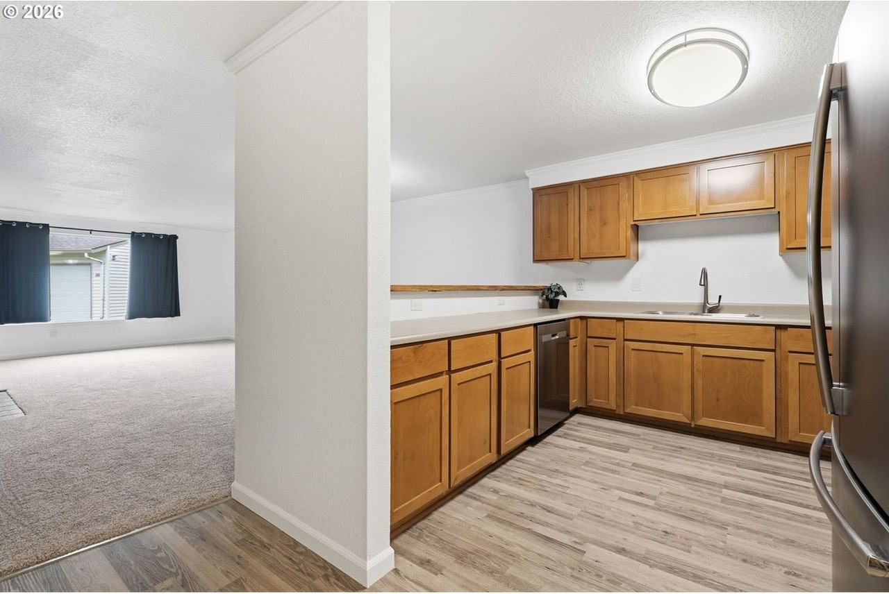 510 Se 157th Ave #35 - Photo 4 of 22