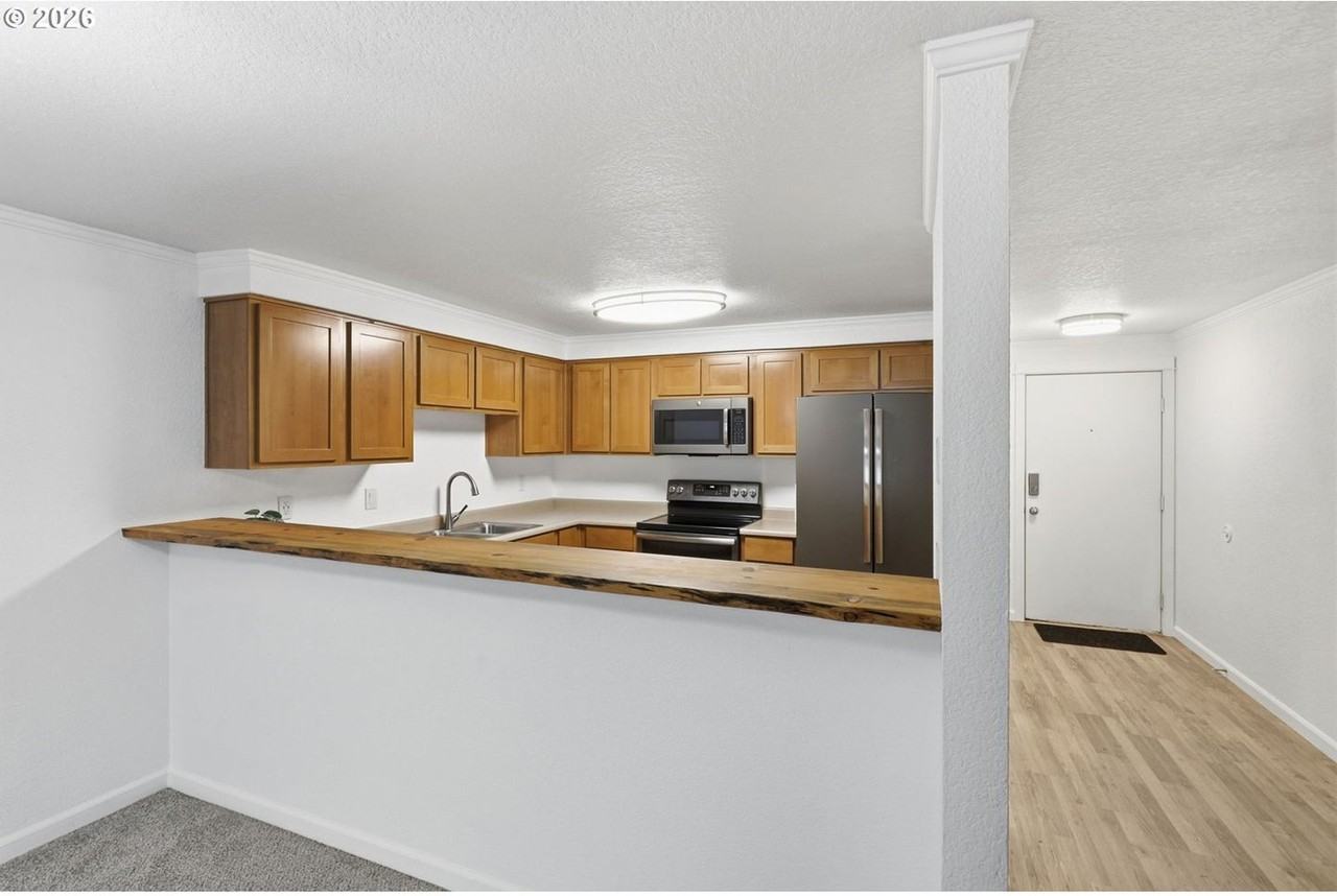 510 Se 157th Ave #35 - Photo 7 of 22