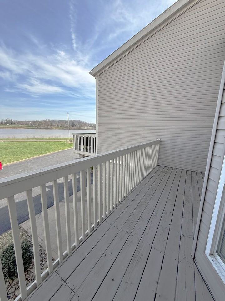 621 Virginia St - Photo 5 of 20