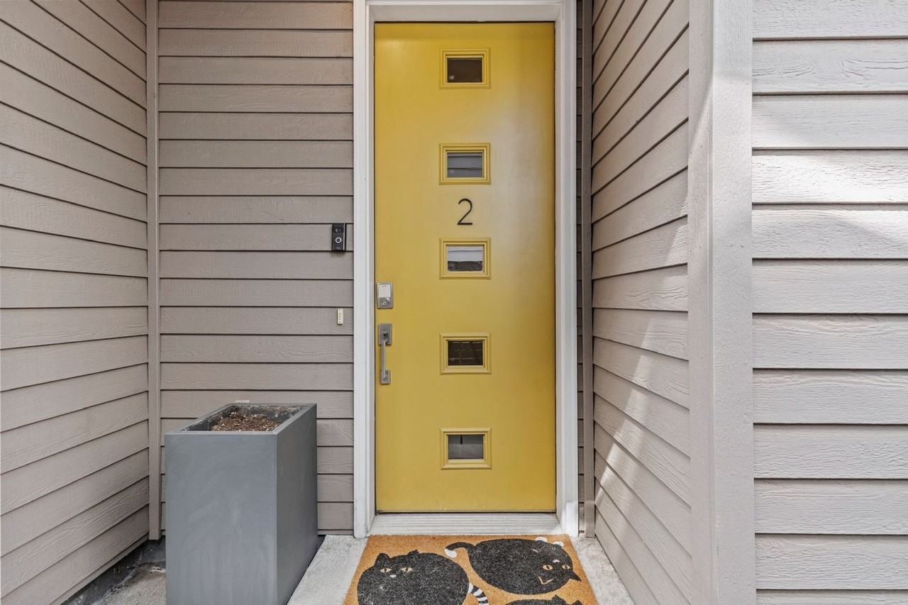 3553 S Emerson St - Photo 2 of 28