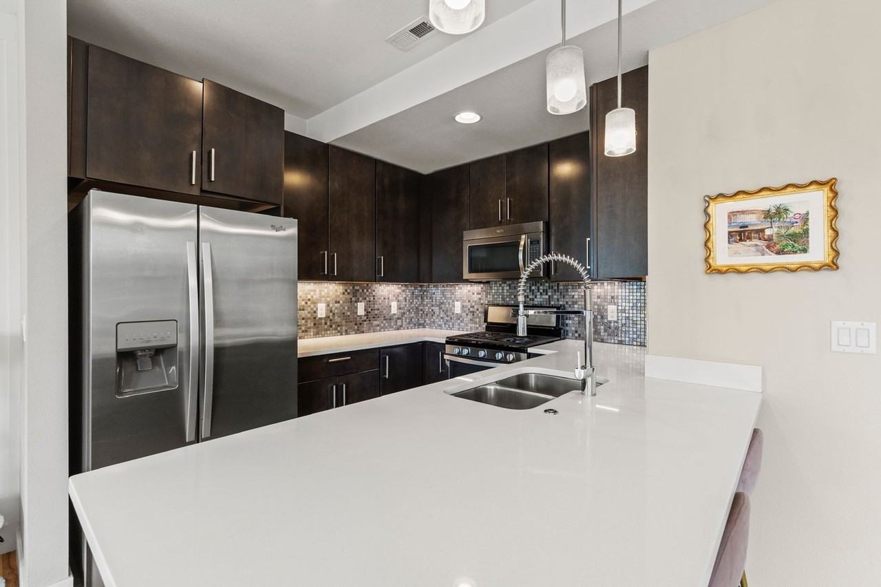 3553 S Emerson St - Photo 7 of 28