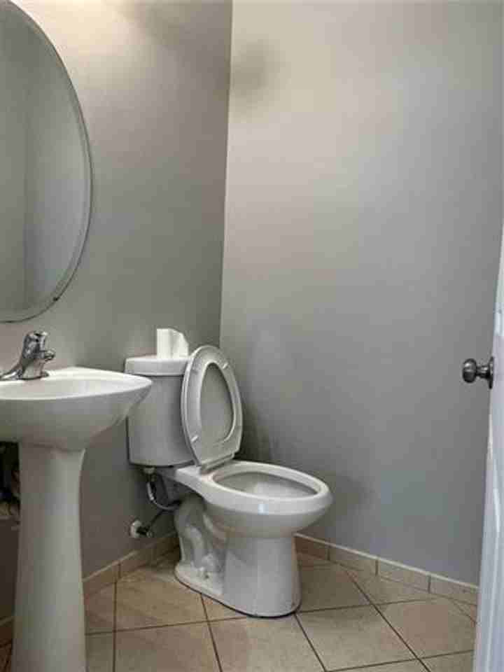 349 Ne 36th Ter #0 - Photo 5 of 21