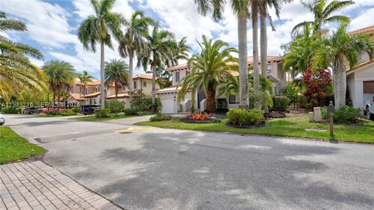 7956 Sw 195th St #0 - Photo 4 of 50