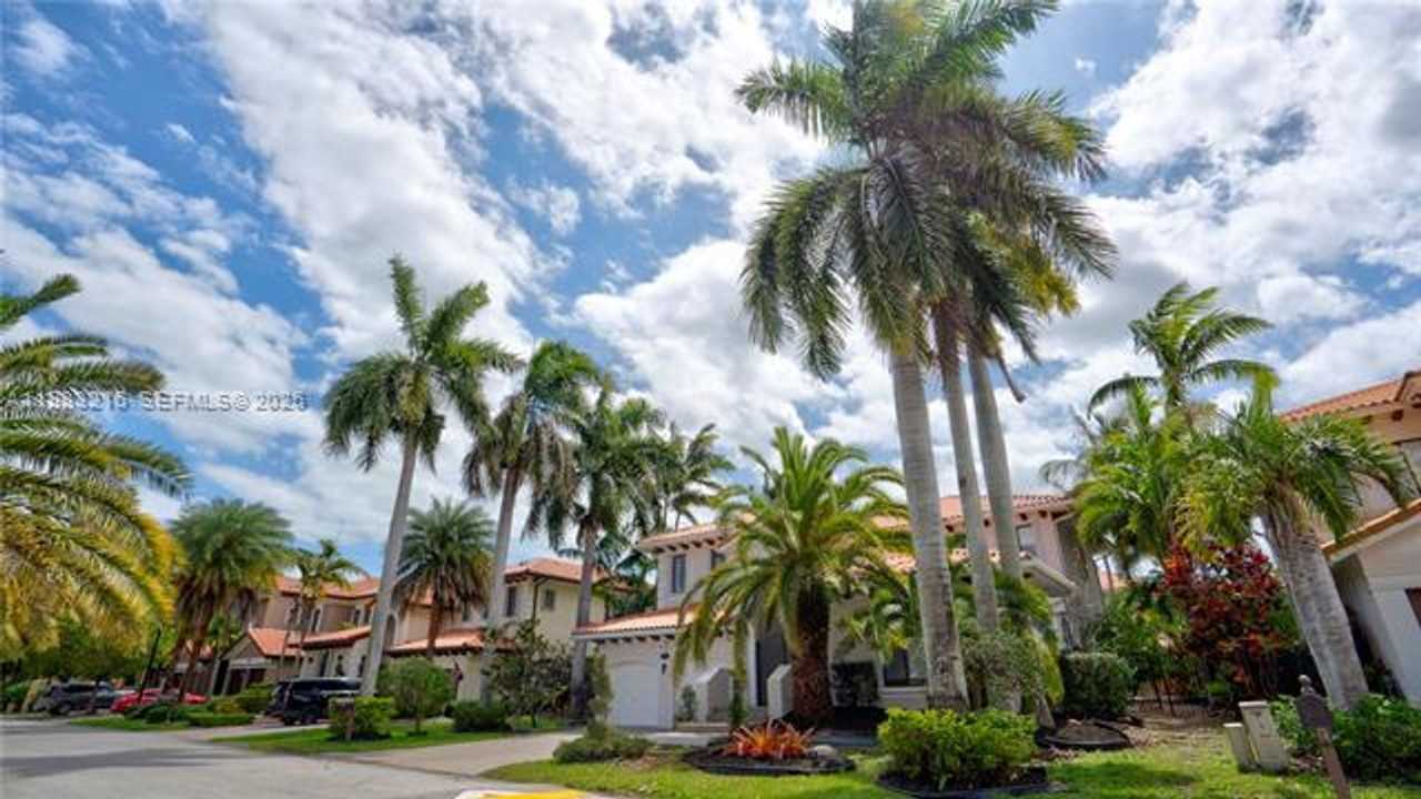 7956 Sw 195th St #0 - Photo 5 of 50