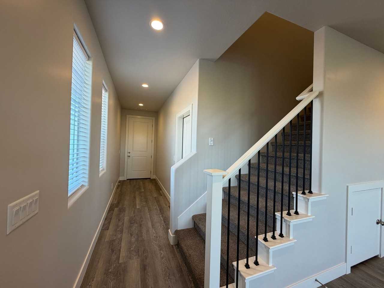 1010 S 4380 W - Photo 3 of 37