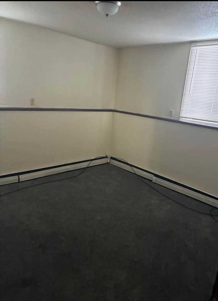 481 Sunset Dr - Photo 5 of 9