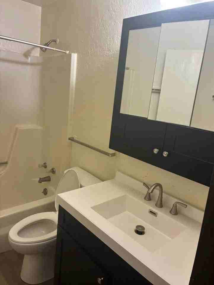 481 Sunset Dr - Photo 7 of 9