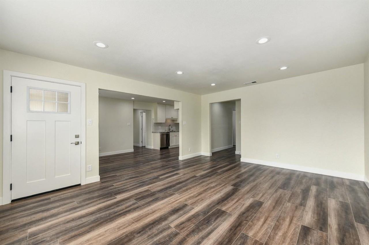 6333 Aslin Way - Photo 4 of 21